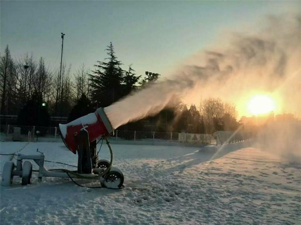 山西運(yùn)城鳳凰谷滑雪場